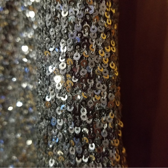 Silver sequin very sparkly top - Picture 8 of 12